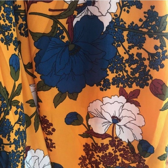 Beautiful Floral Print Smock Waist Maxi Dress - Picture 4 of 5